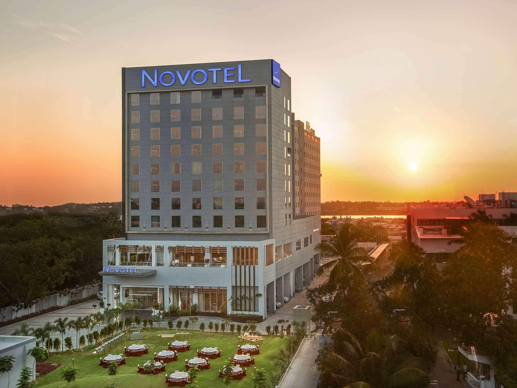 Novotel Chennai Sipcot Экстерьер фото Novotel Hotel, Phnom Penh